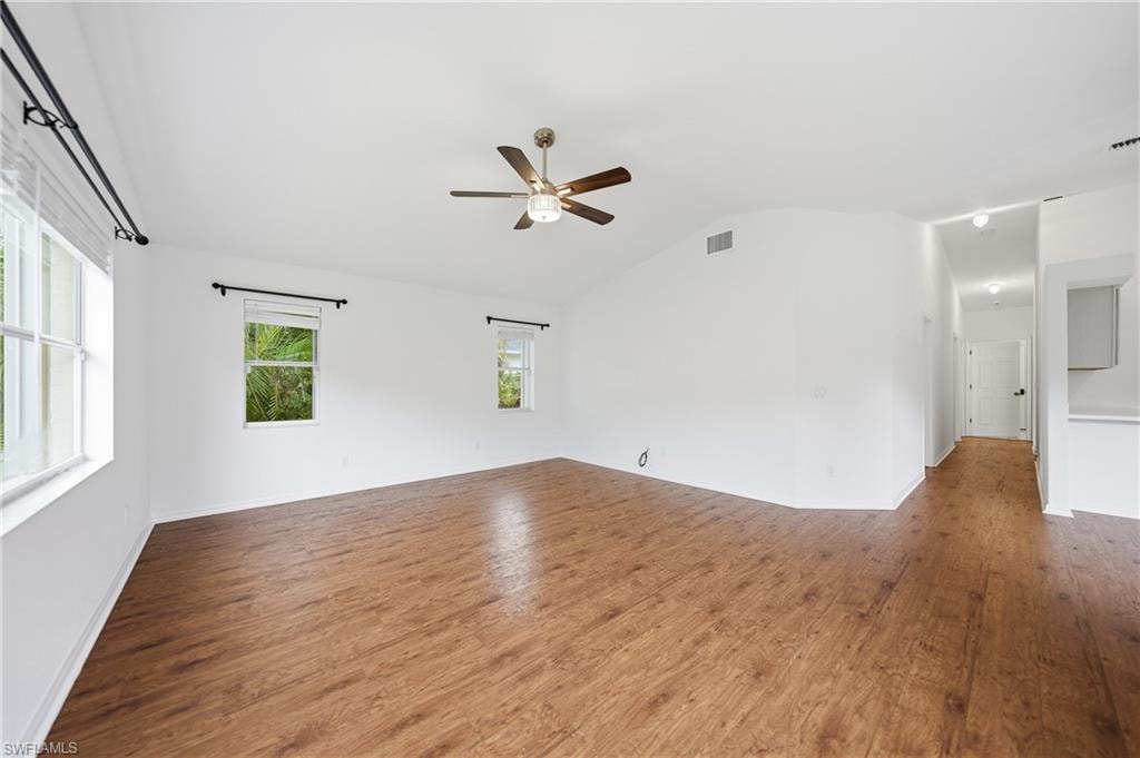 8950 Bracken WAY photo 21