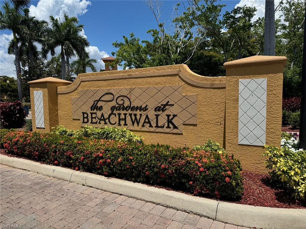 Entryway sign