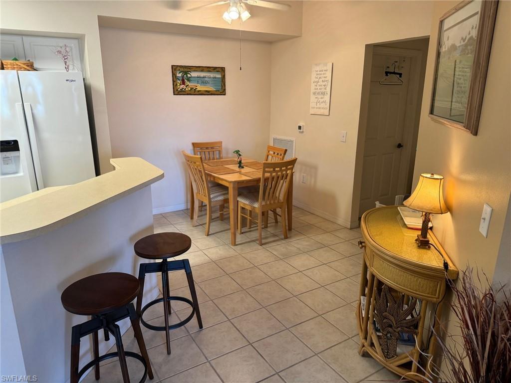 Dining area off kitchen