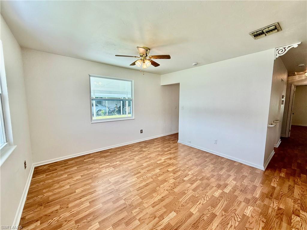 36 Heath Aster LN photo 9