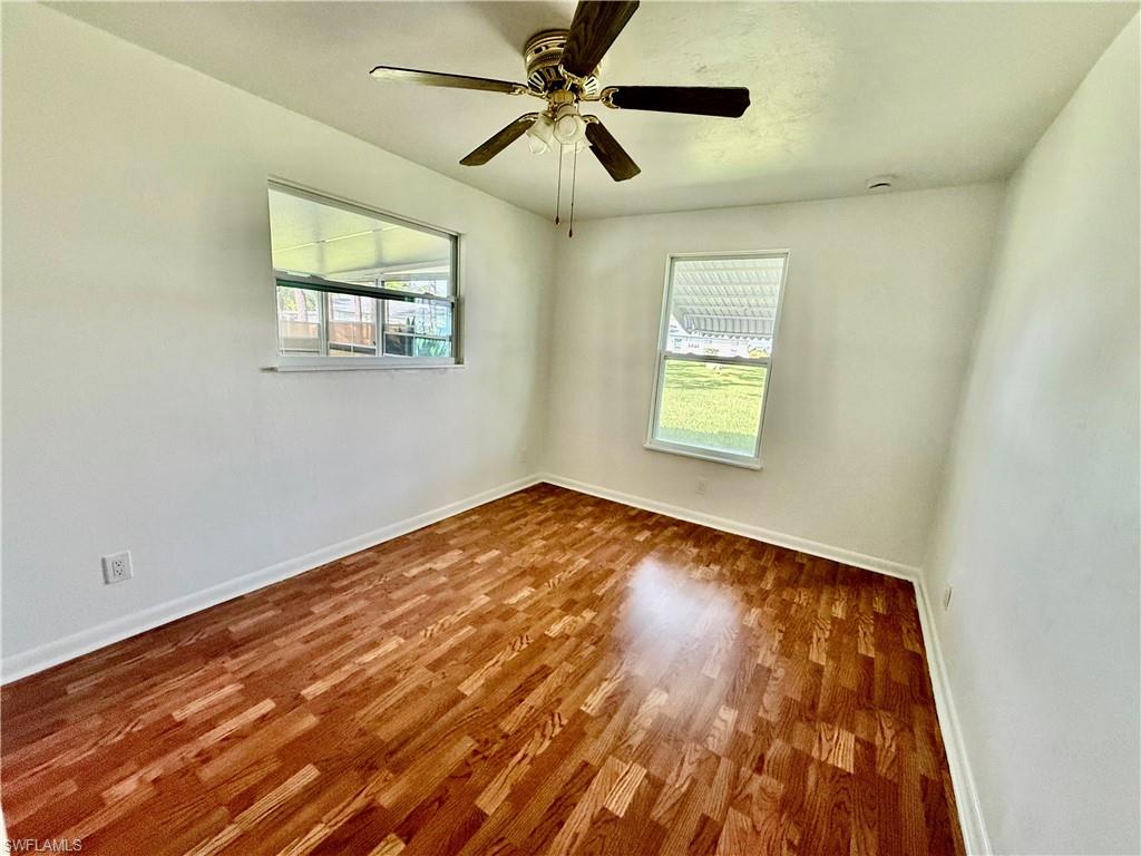 36 Heath Aster LN photo 19