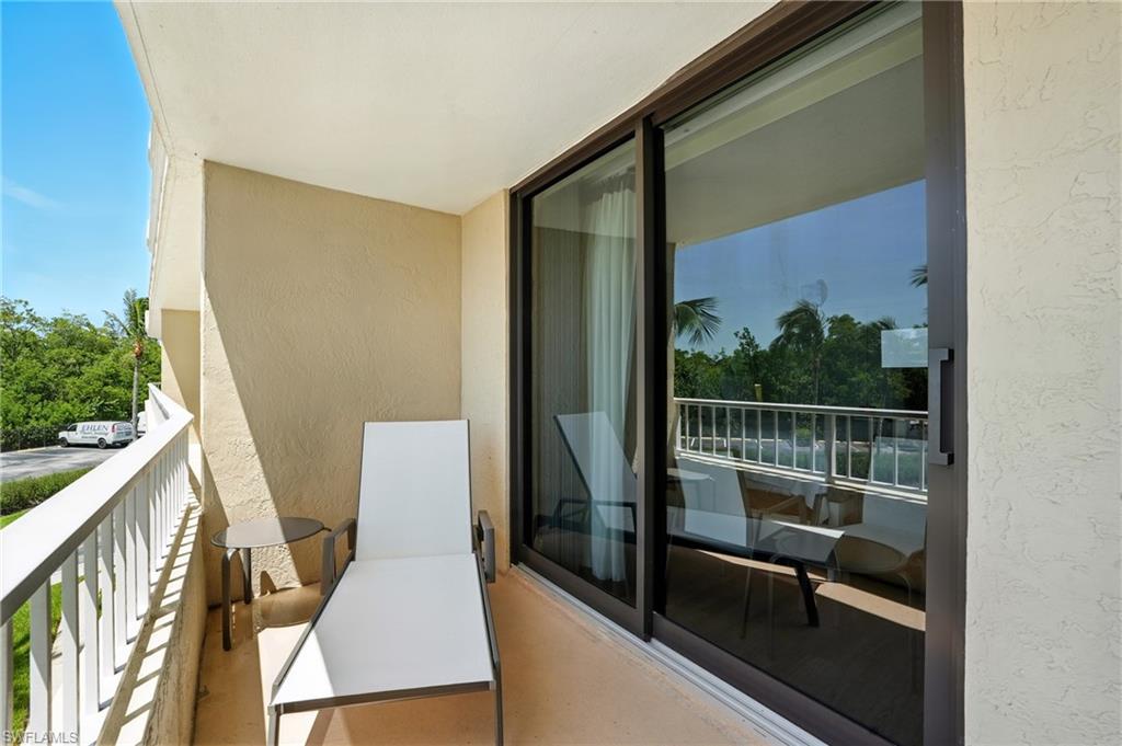 440 Seaview CT 201 photo 27