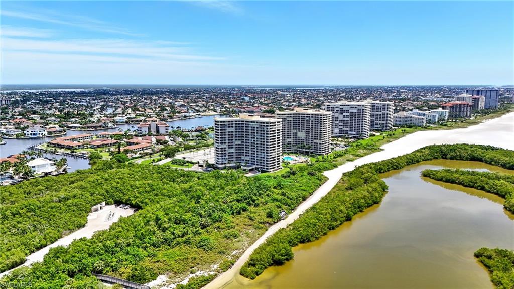 440 Seaview CT 201 photo 36