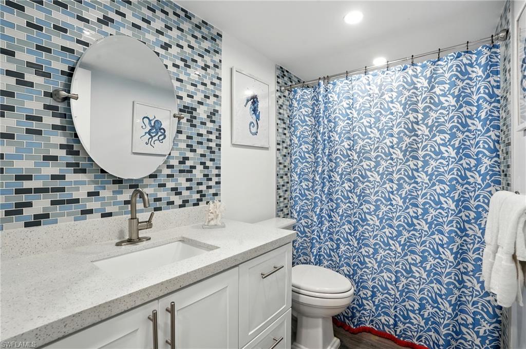 440 Seaview CT 201 photo 20