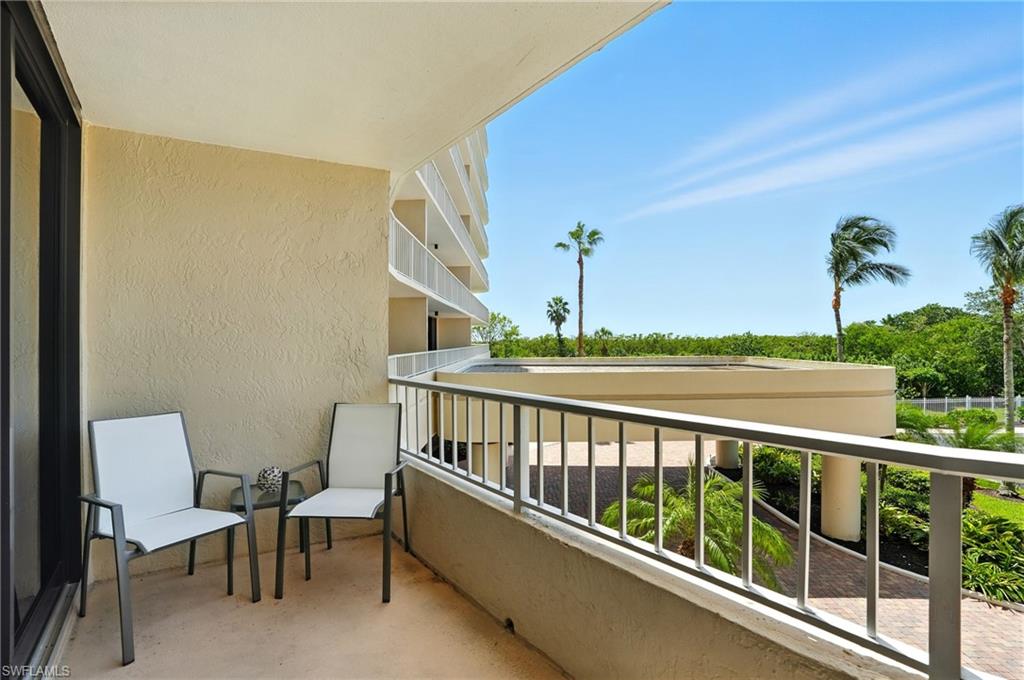 440 Seaview CT 201 photo 29