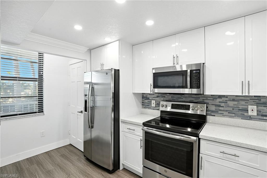 440 Seaview CT 201 photo 8