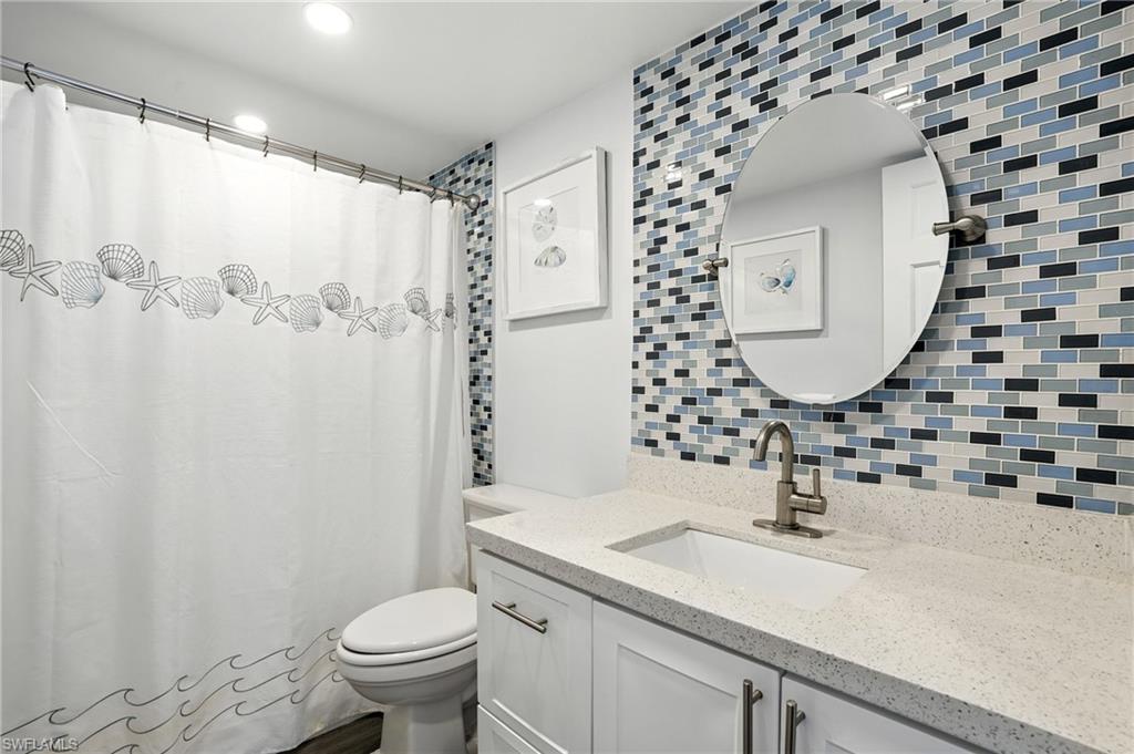 440 Seaview CT 201 photo 25