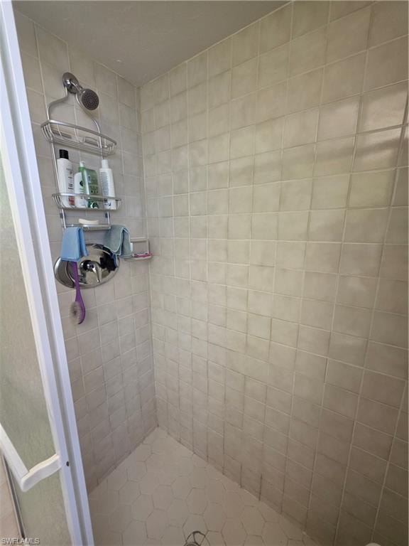 10931 Helm CT photo 19