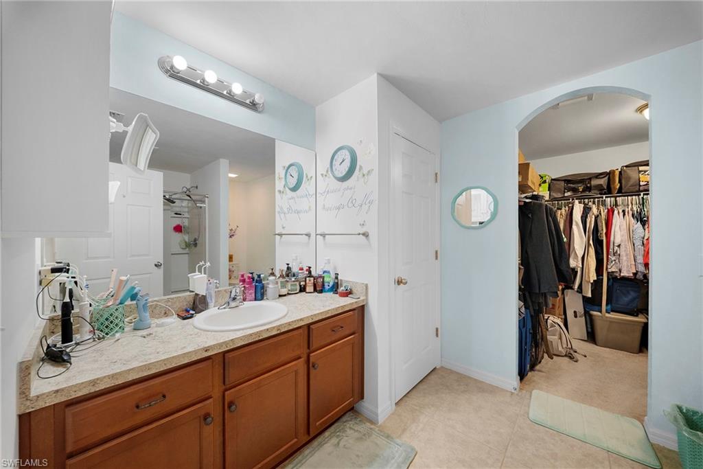 724 Evening Shade LN photo 15