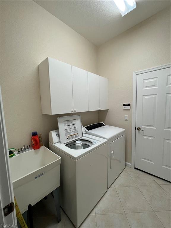 Laundry Room with 2 car garage access