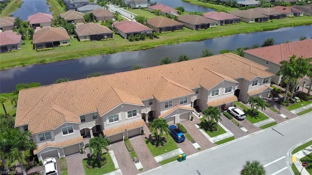 2744 Blossom WAY