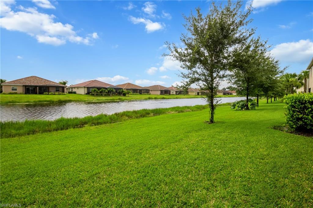 2744 Blossom WAY photo 25