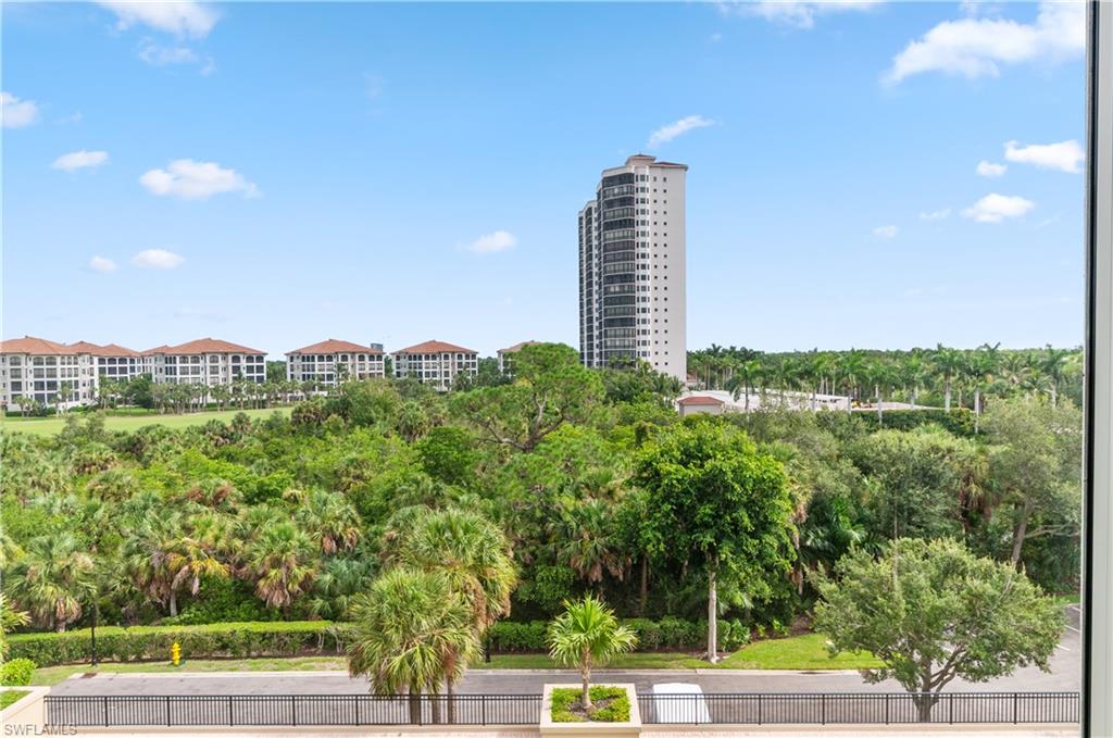 23650 Via Veneto BLVD 404 photo 27