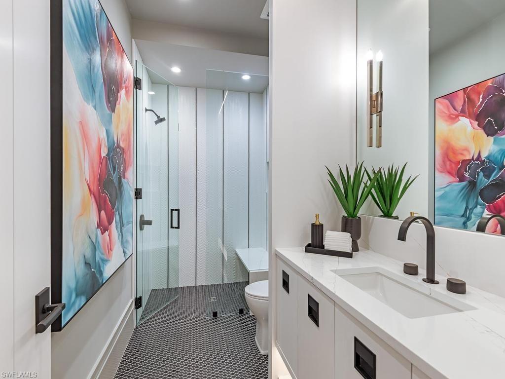 En-Suite 4