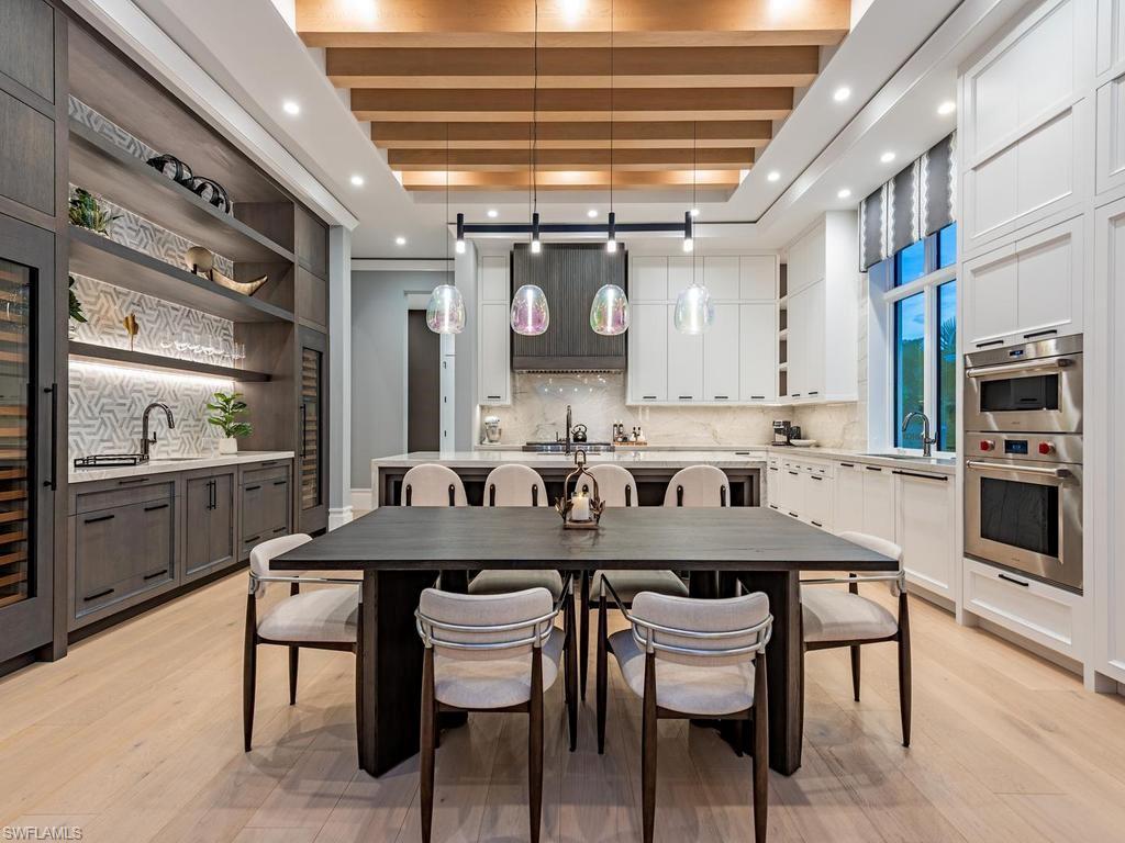 Kitchen/dining/wet bar