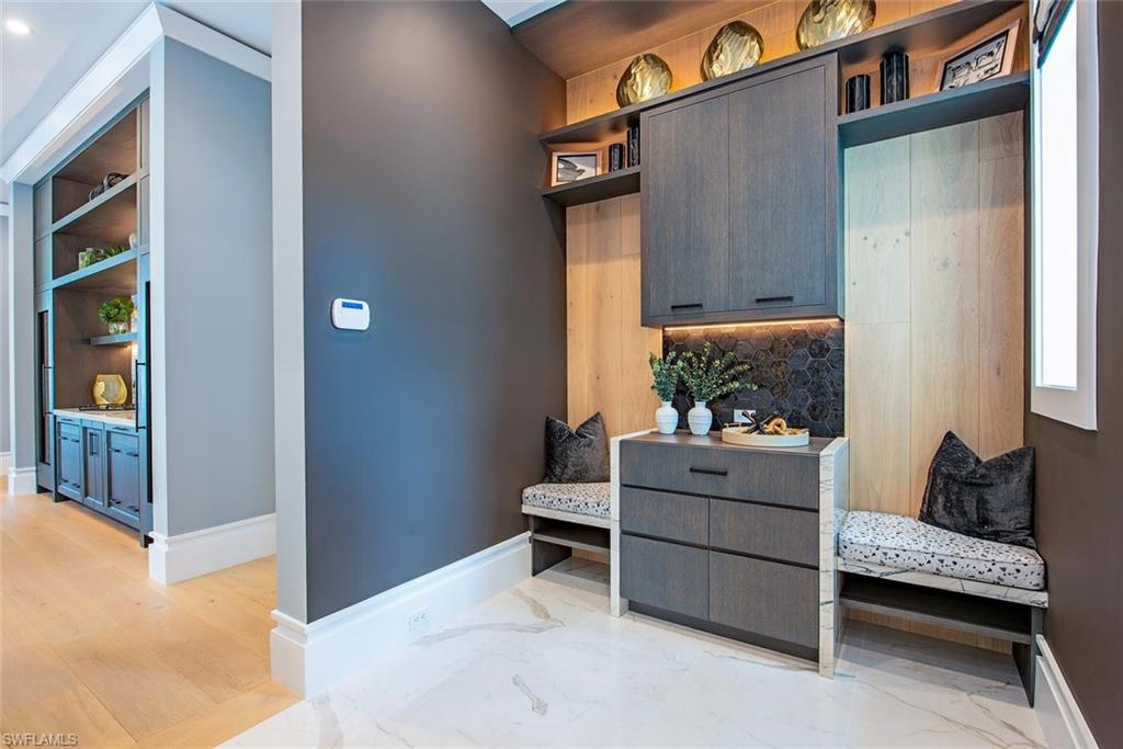 vestibule off garage