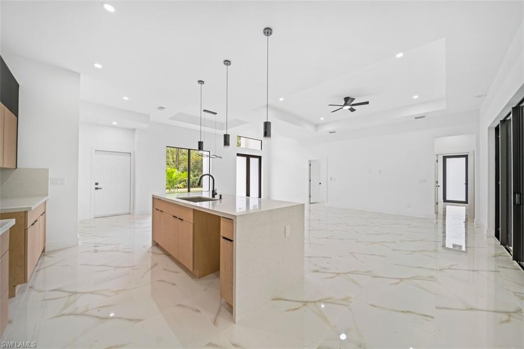 1110 Rush AVE photo 12