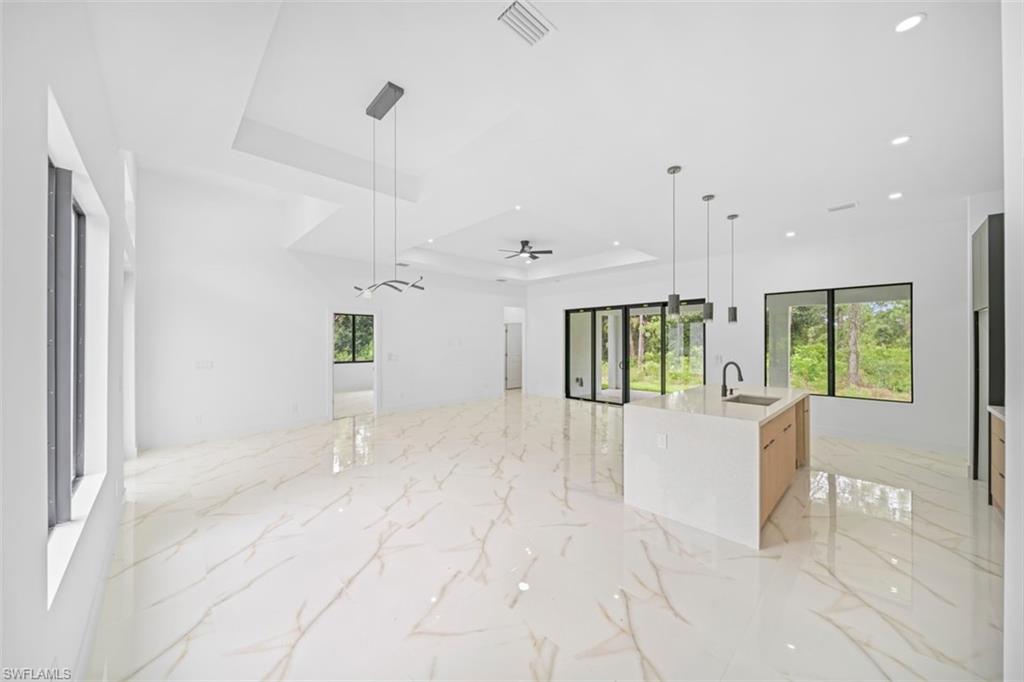 1110 Rush AVE photo 8