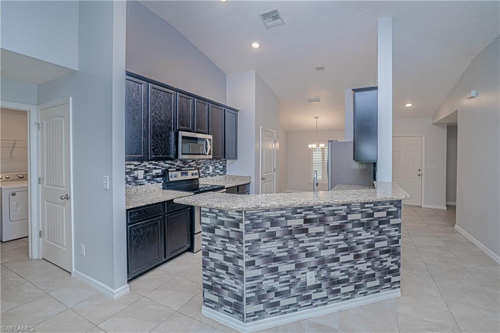1528 NW 29th PL photo 17