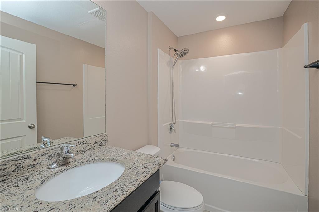 1528 NW 29th PL photo 32