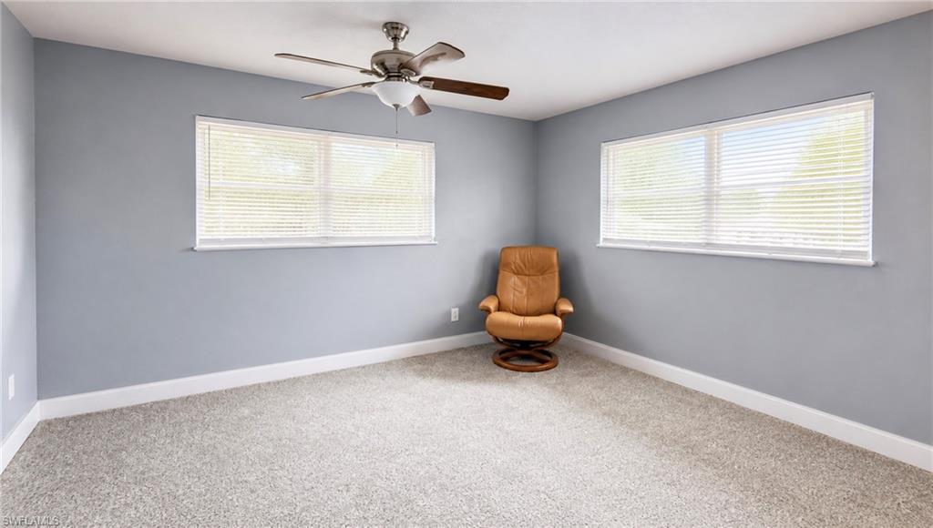 1634 Newport CT photo 10