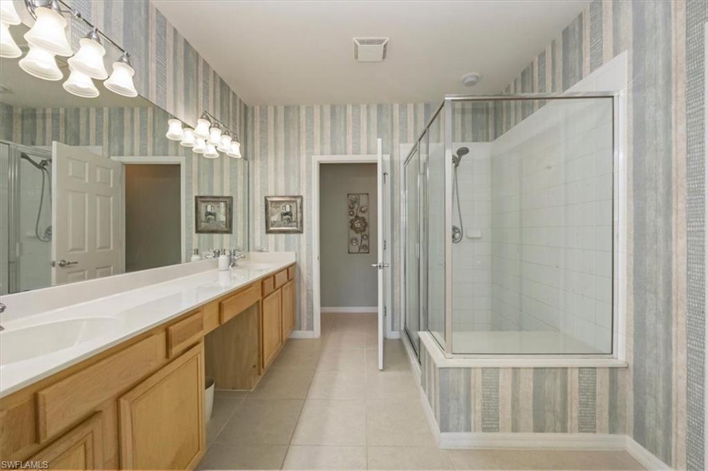 5705 Mayflower WAY 1404 photo 16