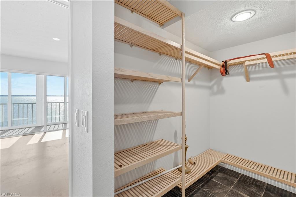 4015 SE 20th PL 301 photo 26