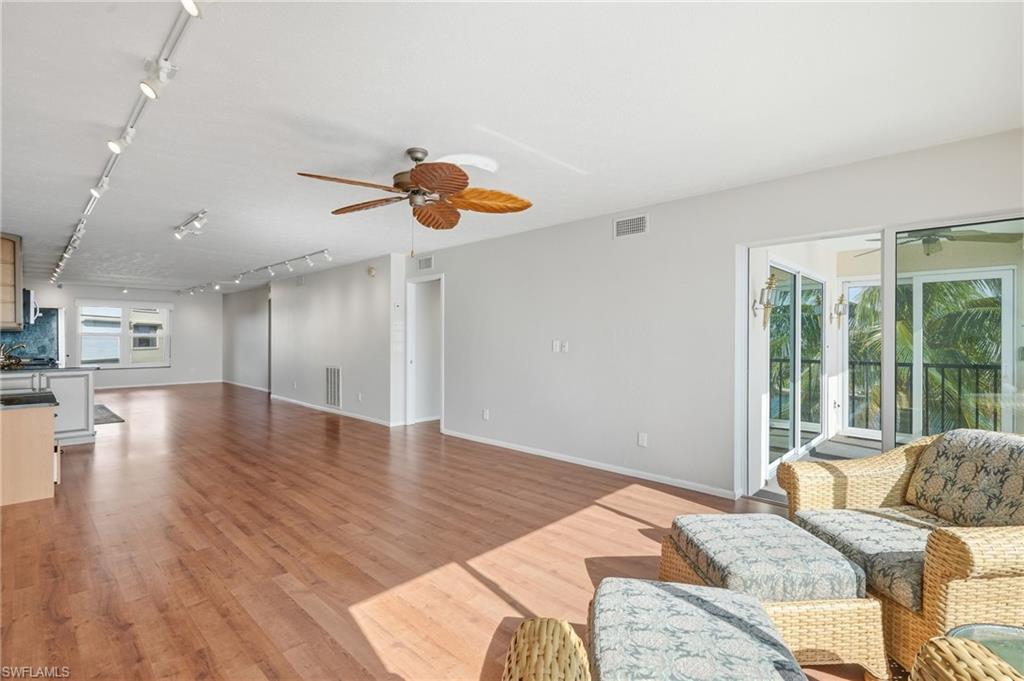 4015 SE 20th PL 301