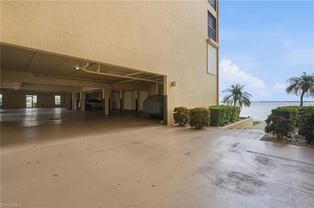 4015 SE 20th PL 301 photo 32