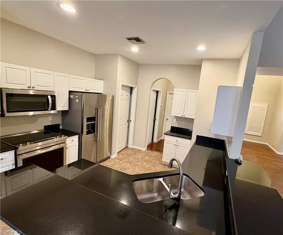 1466 Argyle DR photo 23