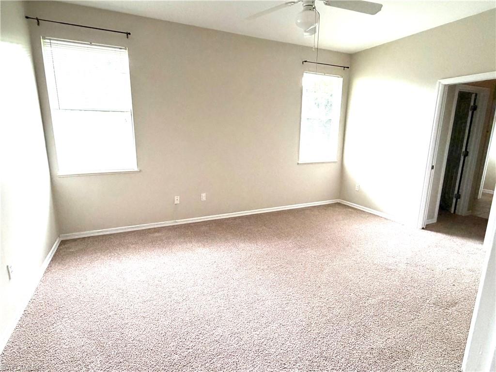 1466 Argyle DR photo 33
