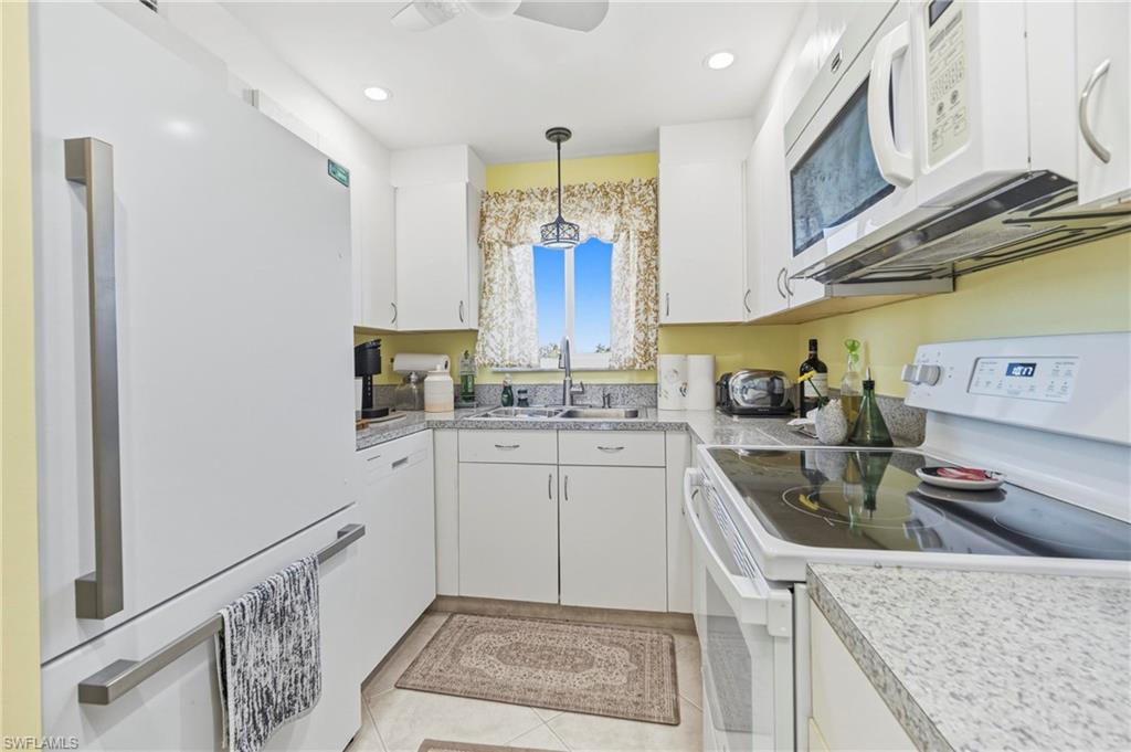 1010 Manatee RD B304 photo 10