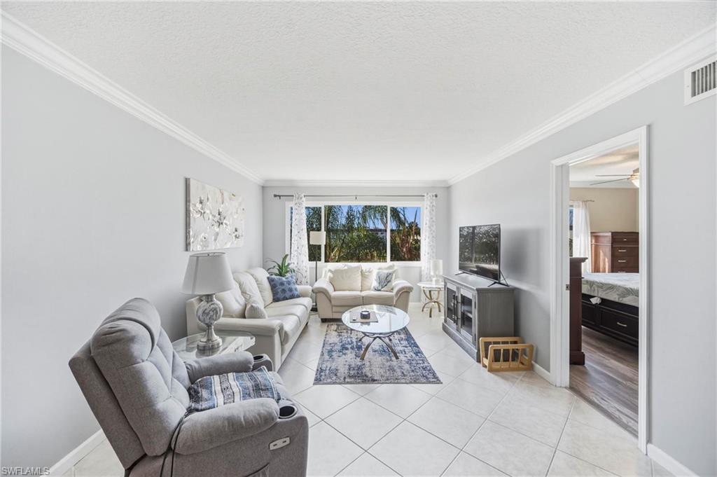 1010 Manatee RD B304 photo 8