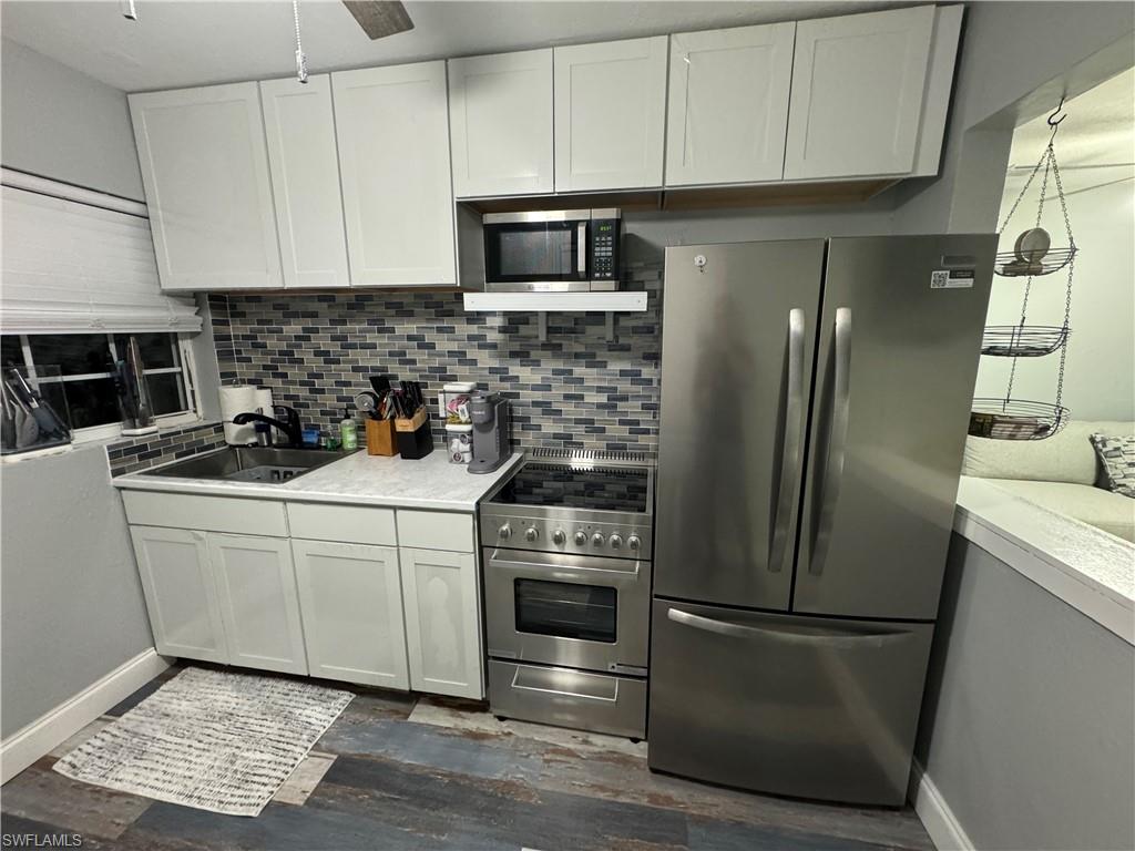 2060 Bayside PKWY photo 14