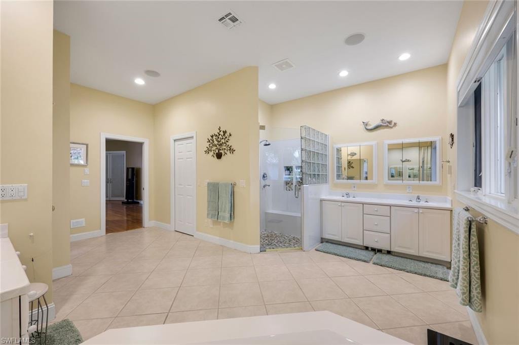 60 Covewood CT photo 21