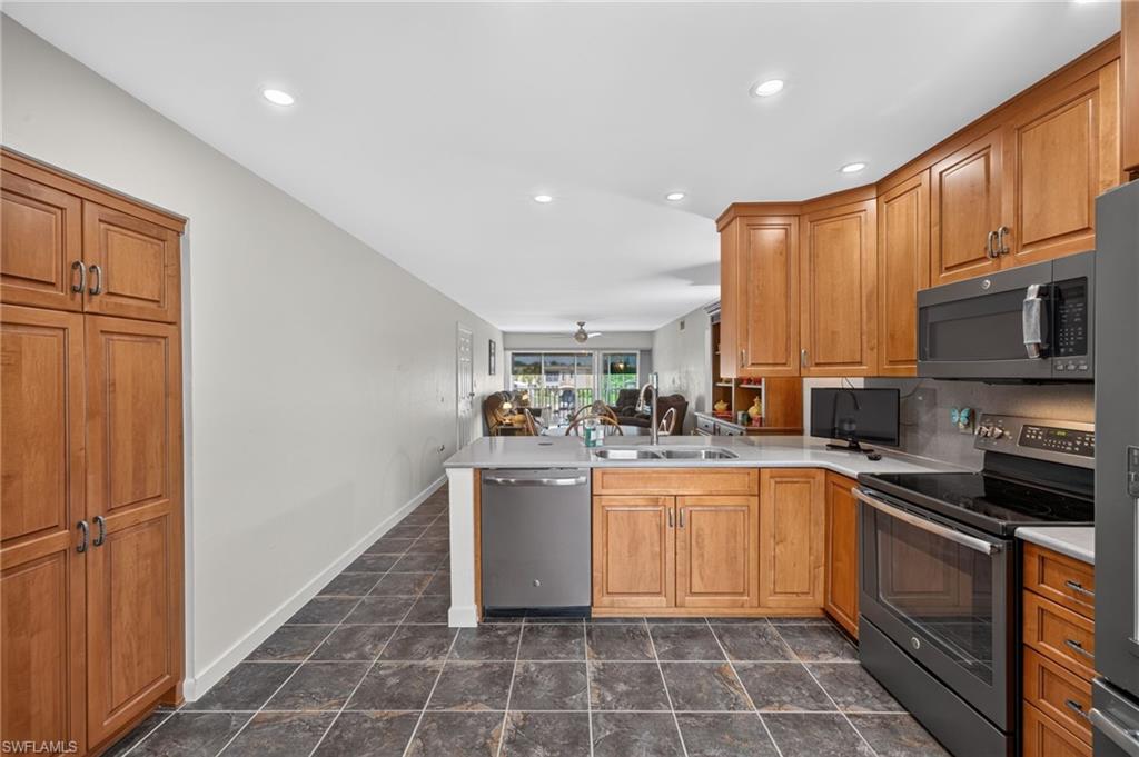 4108 SE 19th AVE 206 photo 25