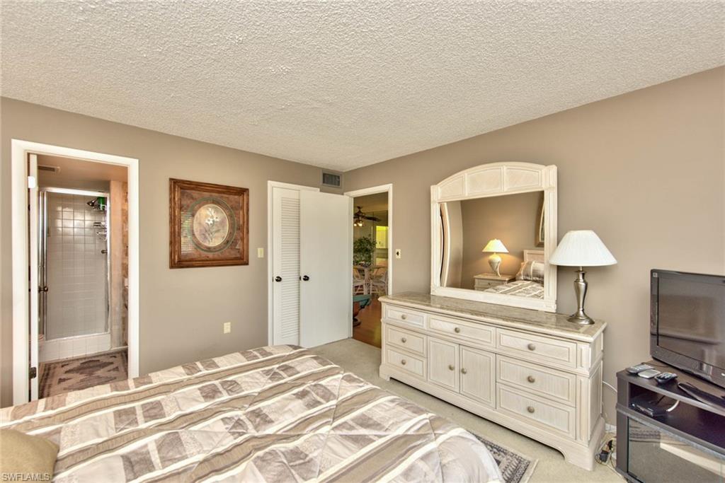 175 Turtle Lake CT 210 photo 12