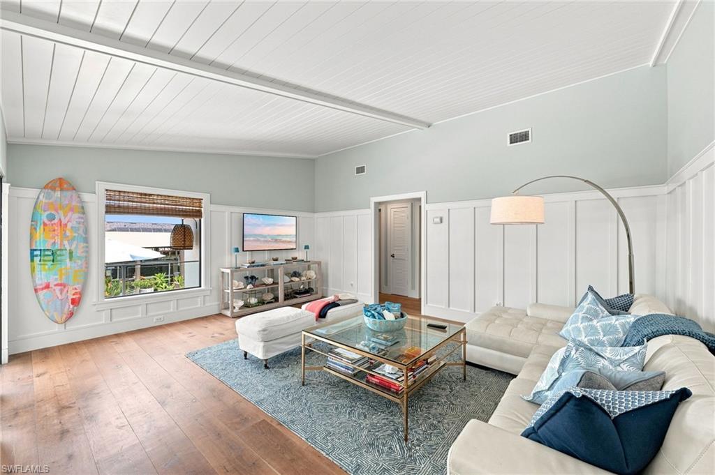 383 SEABEE AVE photo 20