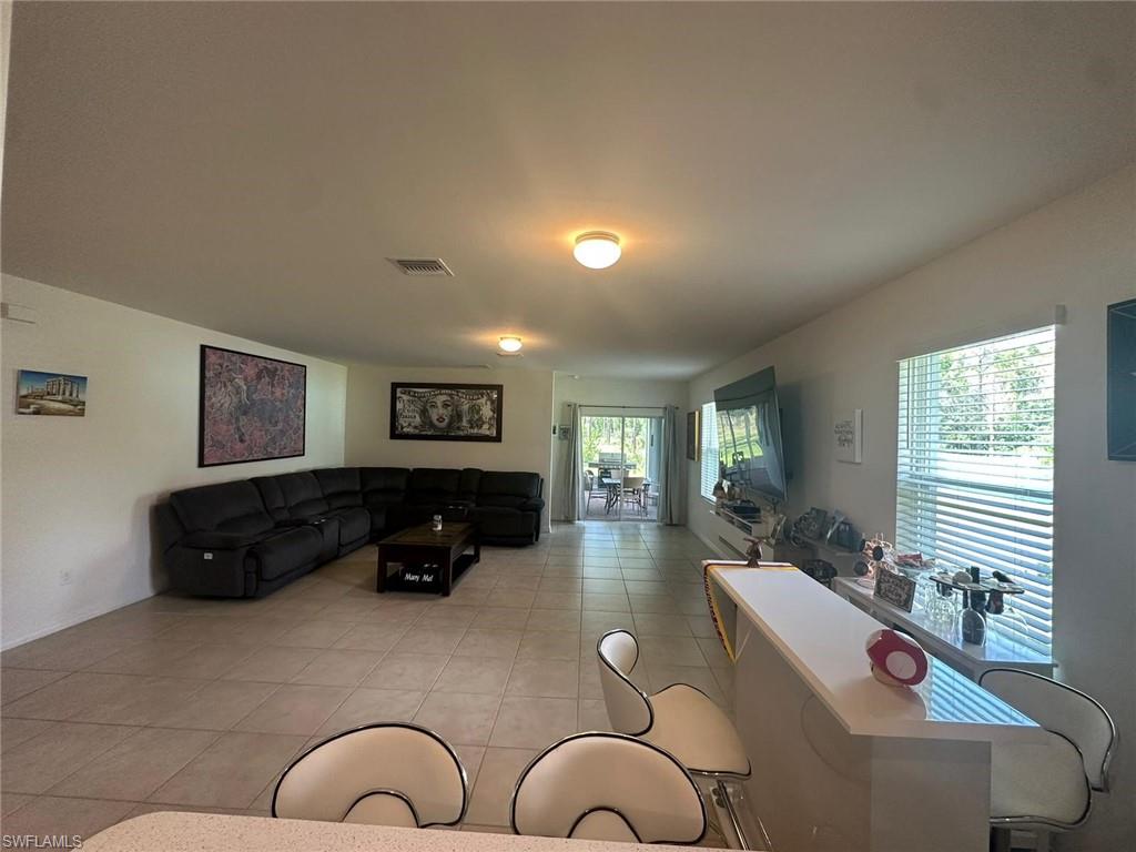 4115 14th AVE NE photo 31