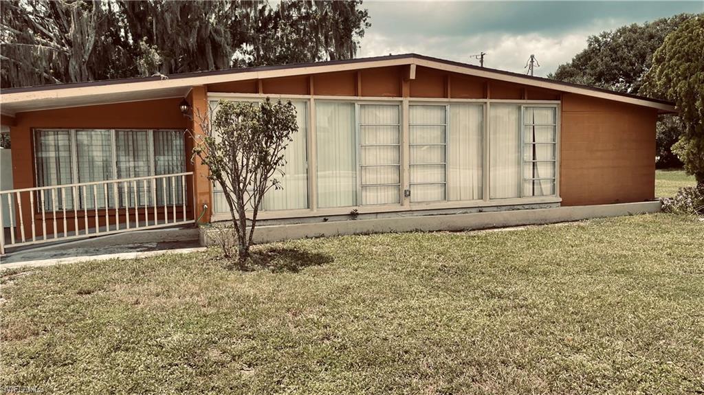 716 Leeland Heights BLVD W