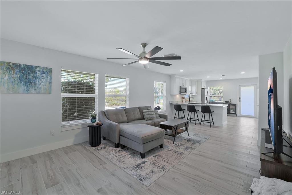 2710 Arbutus ST B1
