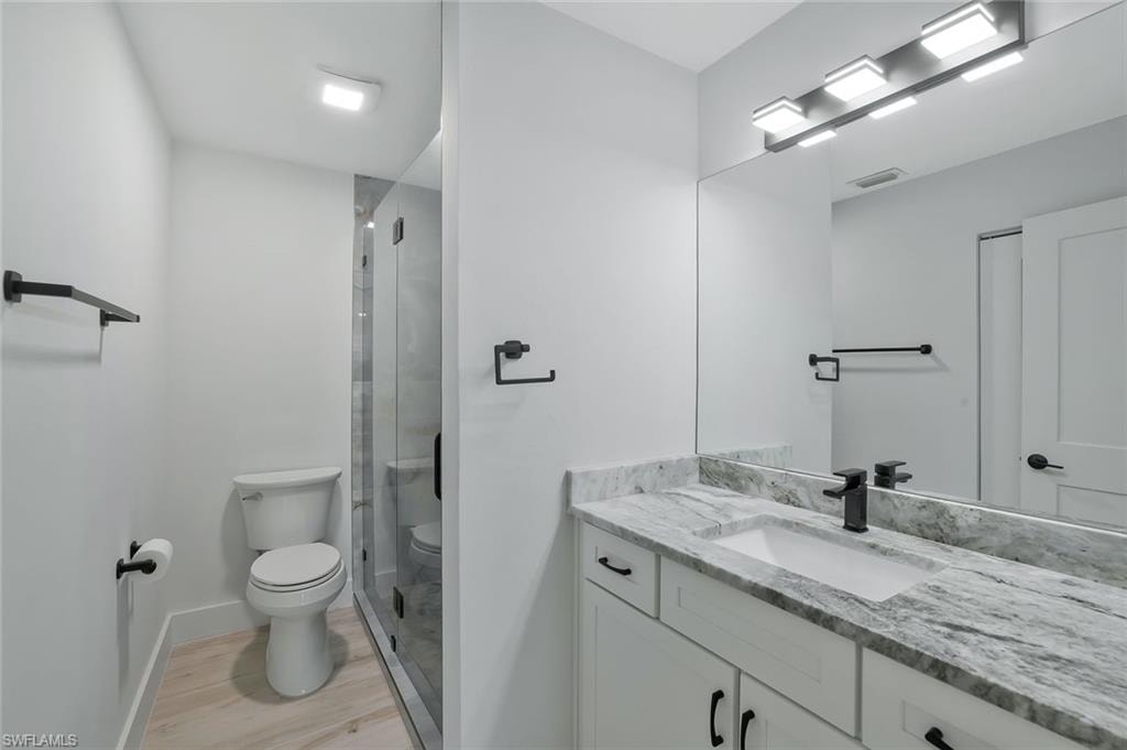 2710 Arbutus ST B1 photo 15