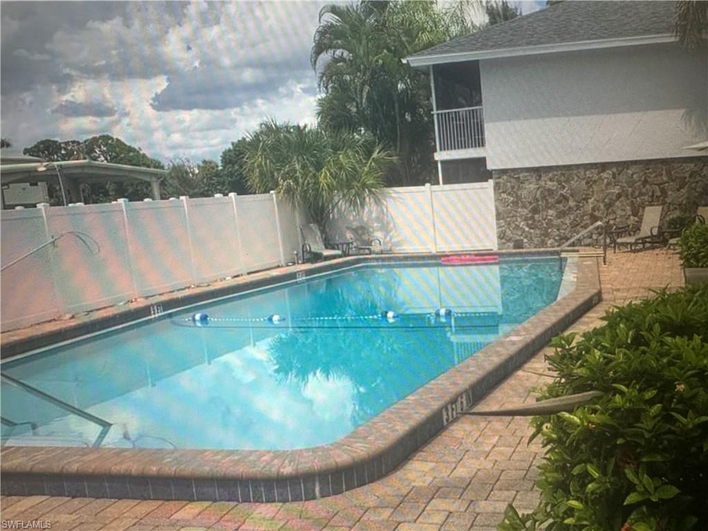 1849 Maravilla AVE A12 photo 14