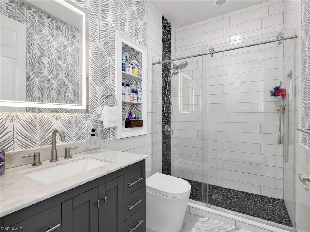 2nd floor bathroom