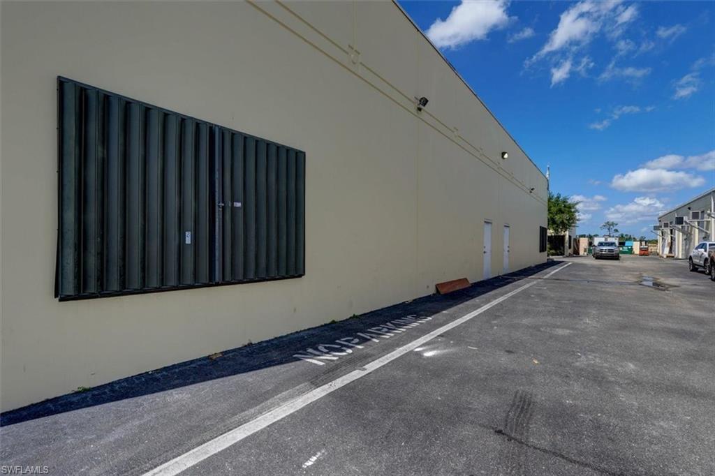 17030 Alico Commerce CT 3800 - 307
