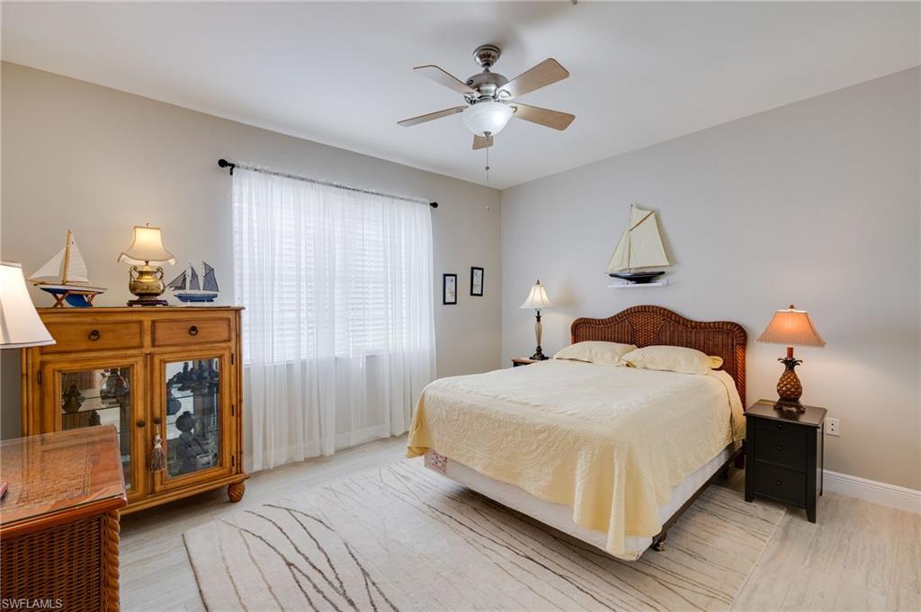 Recessed ceiling with ceiling fan and light fixture