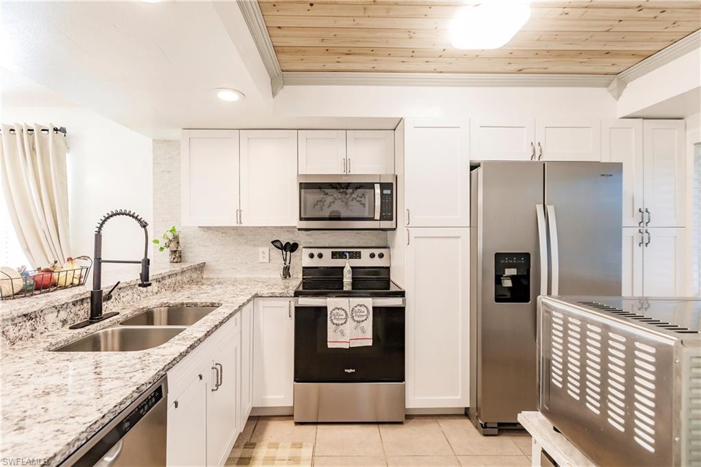 321 Cape Coral PKWY W 109