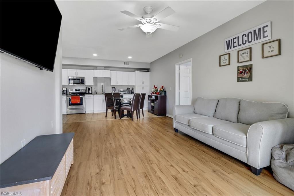 6361 Aragon WAY 106 photo 9