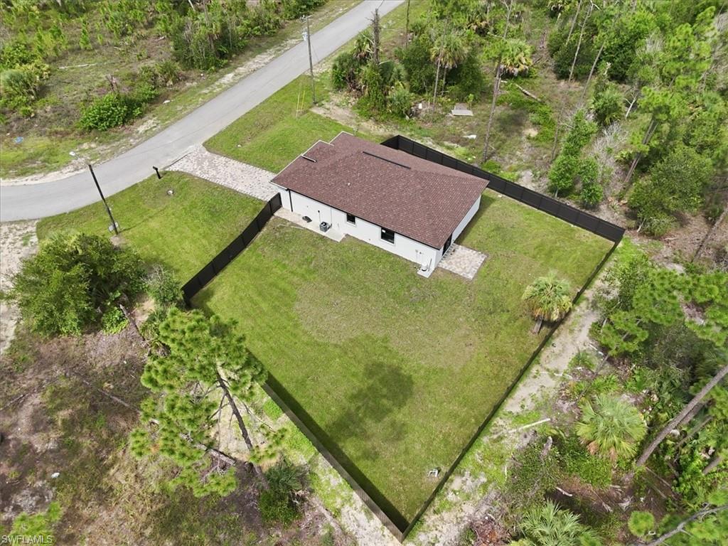 1151 Rachel ST E photo 9