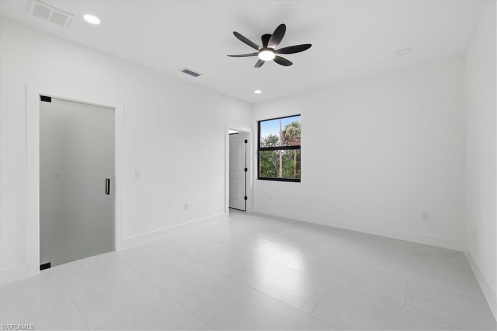 1151 Rachel ST E photo 24